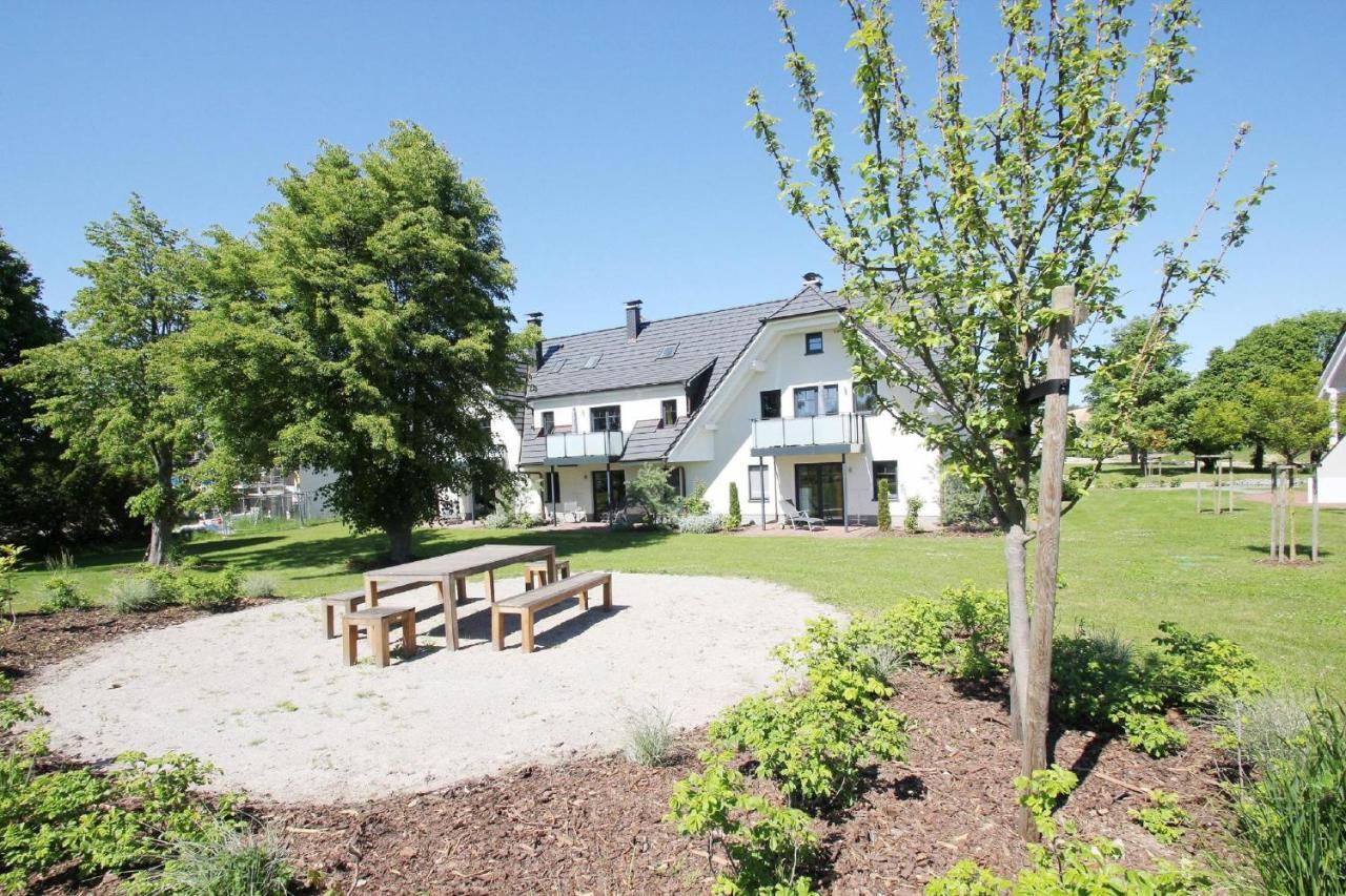 Strandresort Rex Rugia Haus 11 - FeWo 03, inklusive Sauna und Schwimmbadnutzung im AHOI Sellin Lobbe Exterior foto