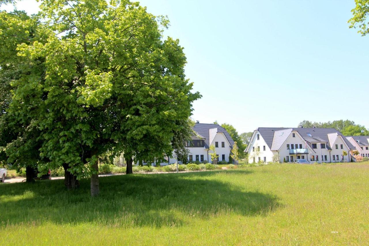 Strandresort Rex Rugia Haus 11 - FeWo 03, inklusive Sauna und Schwimmbadnutzung im AHOI Sellin Lobbe Exterior foto